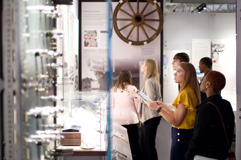 Students hunt for answers in the Silicon Valley Entrepreneurial Ecosystem scavenger hunt.